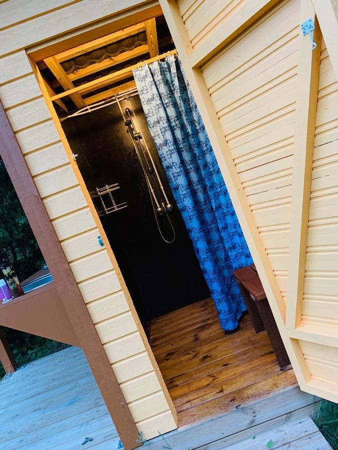 Hotel Orupohja Kaempingud Ja Telkimisala Põlva Exterior foto